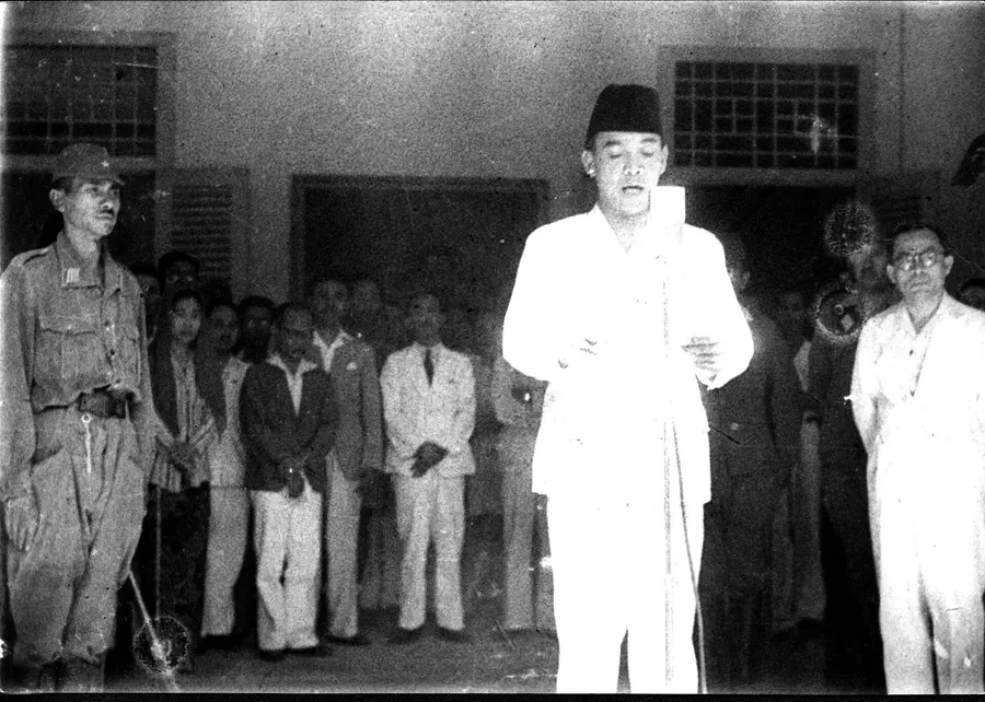 Sukarno reads the proclamation of Indonesian independence outside his house in Jakarta on 17 August 1945, with Mohammad Hatta beside him, photographed by Frans Mendur