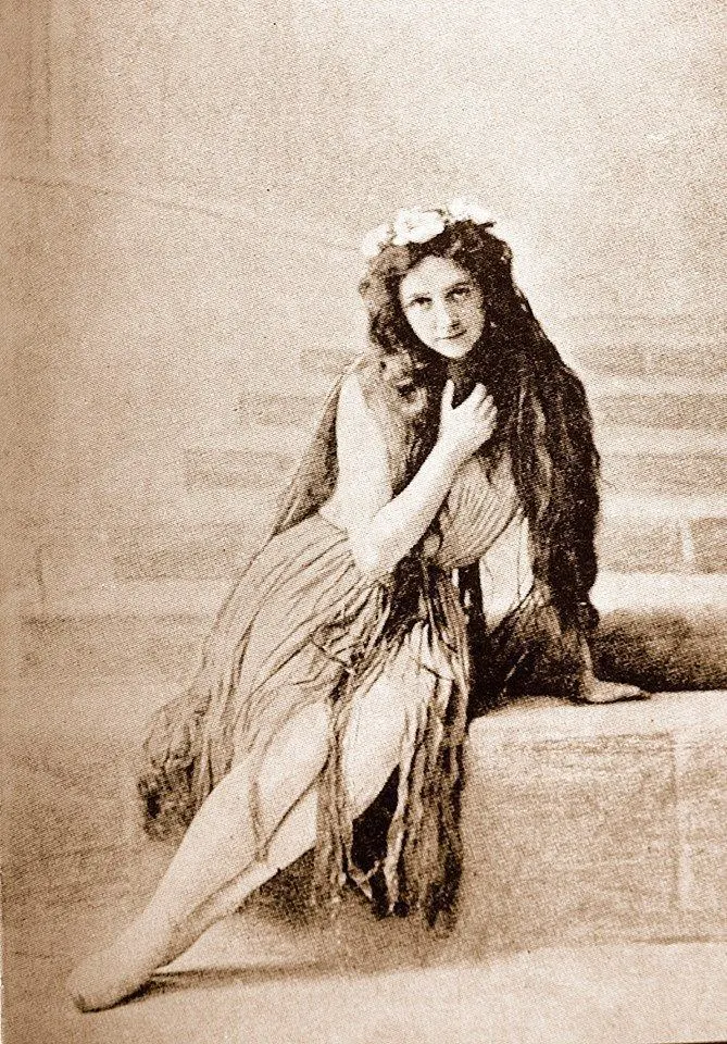 The ballerina Ellen Price as the Little Mermaid at the Royal Danish Ballet in 1909, the performance that inspired the statue
