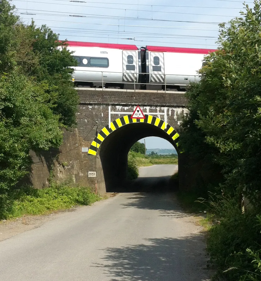 Bridego Bridge in Buckinghamshire, now known as Train Robbers' Bridge, where the mail train was unloaded