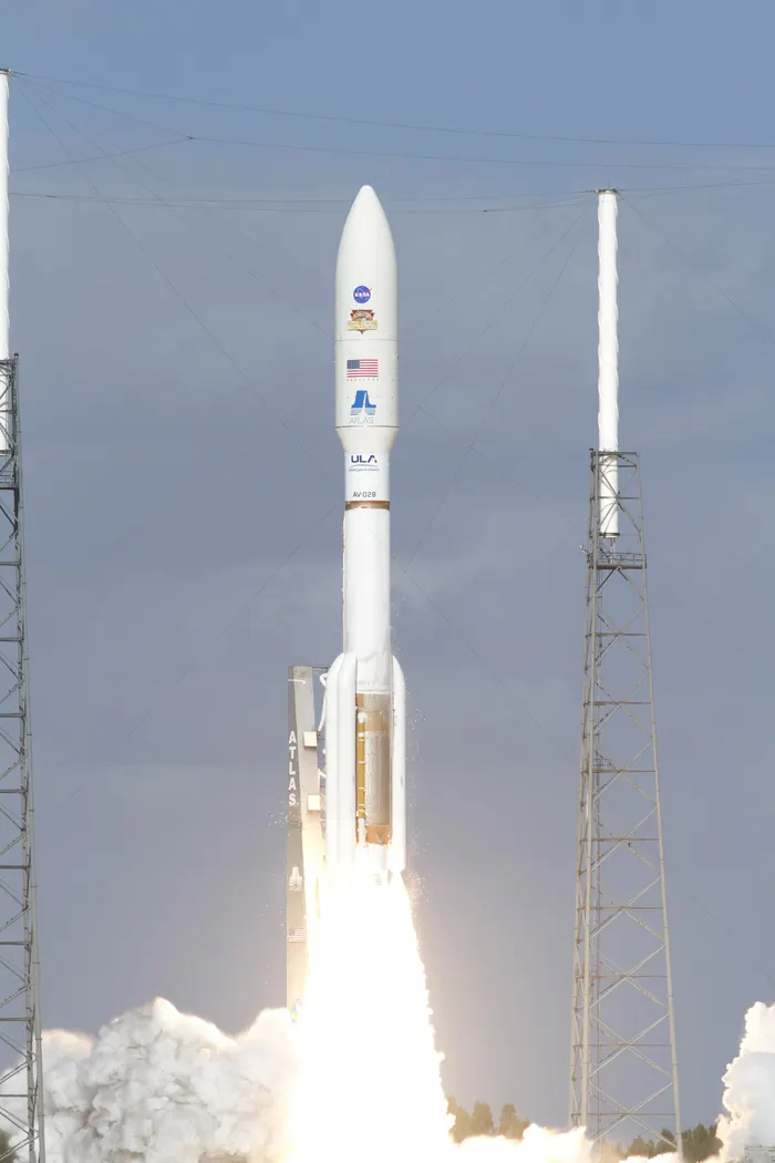 The Atlas V rocket carrying Curiosity lifts off from Cape Canaveral, 26 November 2011.