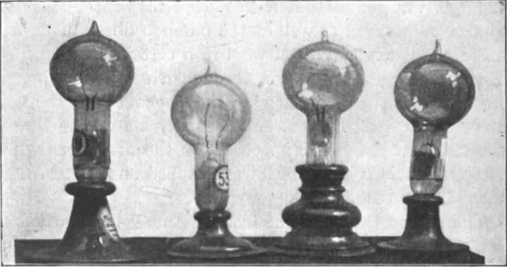 Early Edison lamps with horseshoe-shaped carbonised paper filaments, from a 1904 photograph by William J. Hammer.