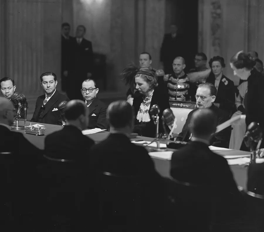 The transfer of sovereignty to Indonesia at the Royal Palace on the Dam, Amsterdam, 27 December 1949.
