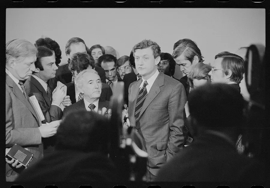 Peter Rodino, chairman of the House Judiciary Committee, and its chief counsel John Doar face the press about the impeachment inquiry in January 1974