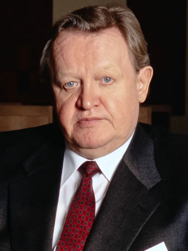 Martti Ahtisaari, the former president of Finland, who mediated the Helsinki talks