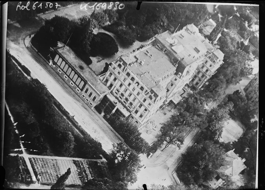 The League of Nations' Palais des Nations in Geneva, seen from the air in the League's years.