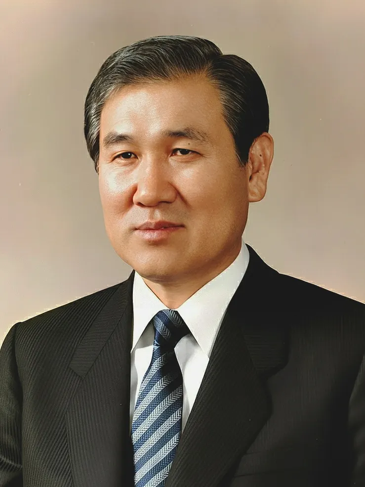 Roh Tae-woo in his official portrait as president of South Korea