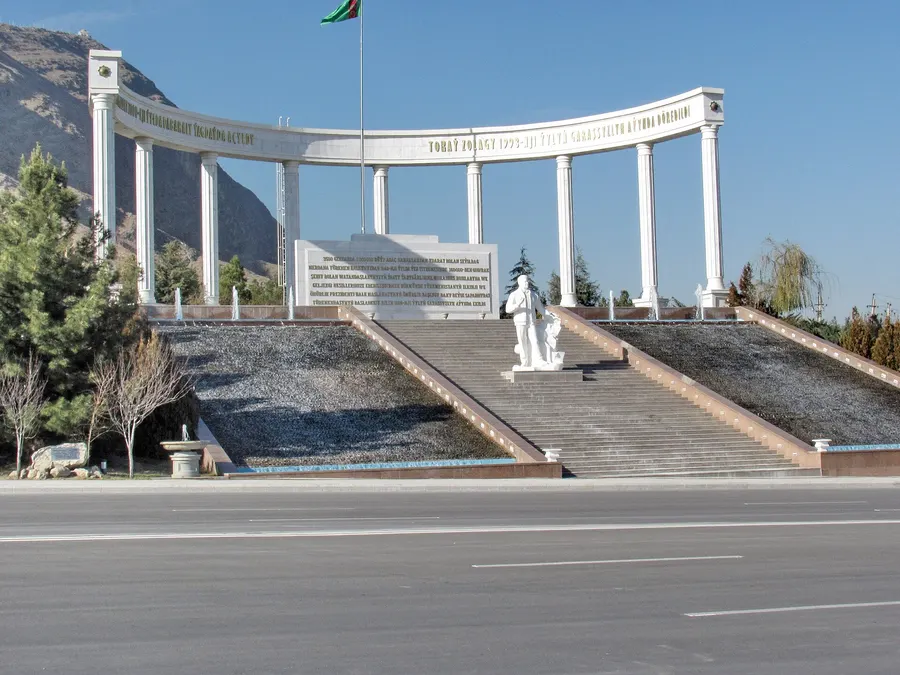 The monument in Ashgabat to the victims of the 1948 earthquake.