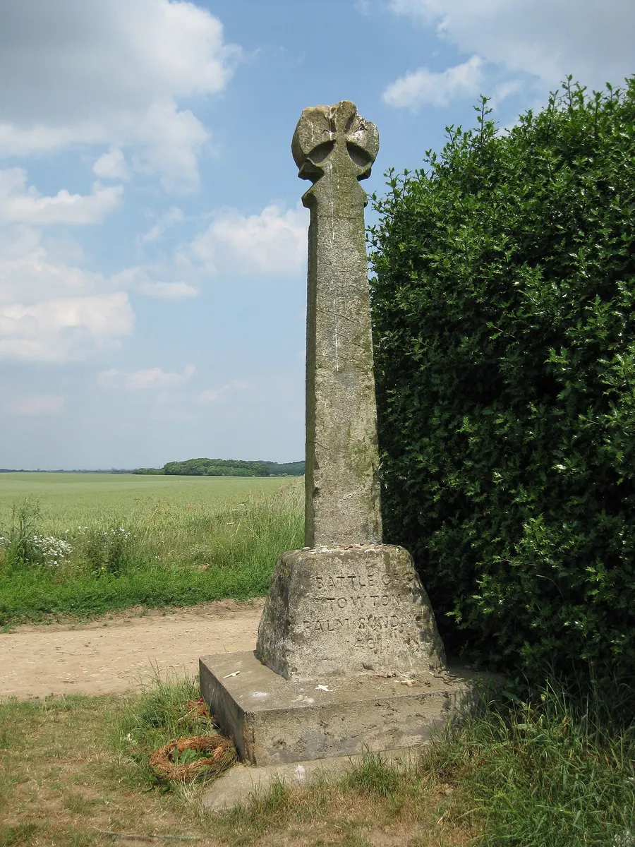Dacre's Cross near Towton, which commemorates the battle and the death of Lord Dacre, 2010.