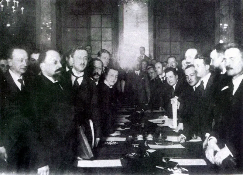 The signing of the Polish-Soviet peace treaty in Riga, 18 March 1921.