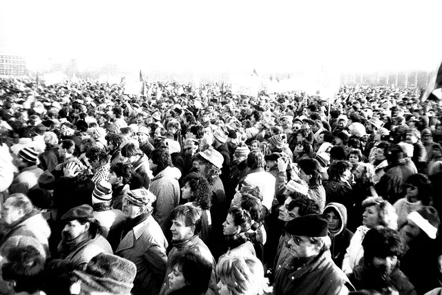 A huge crowd on Letná plain in Prague during the Velvet Revolution, 25 November 1989.