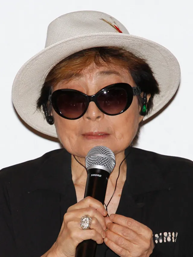 Yoko Ono